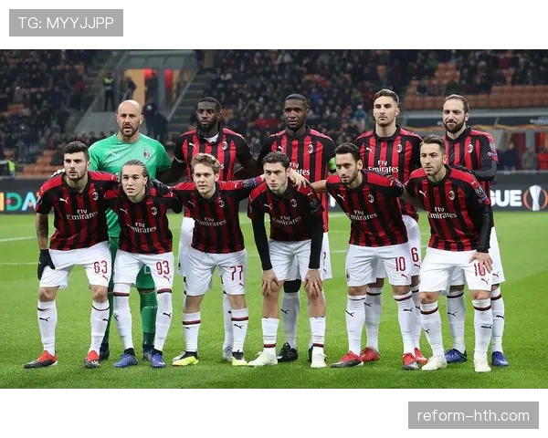 米兰防守稳定性不足问题逐步显现,对球队关键战能力形成考验 米兰防守稳定性不足问题逐步显现,对球队关键战能力形成考验