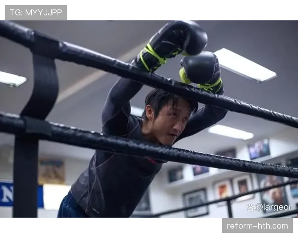 邹市明这训练强度，凌晨四点健身房打卡是日常？